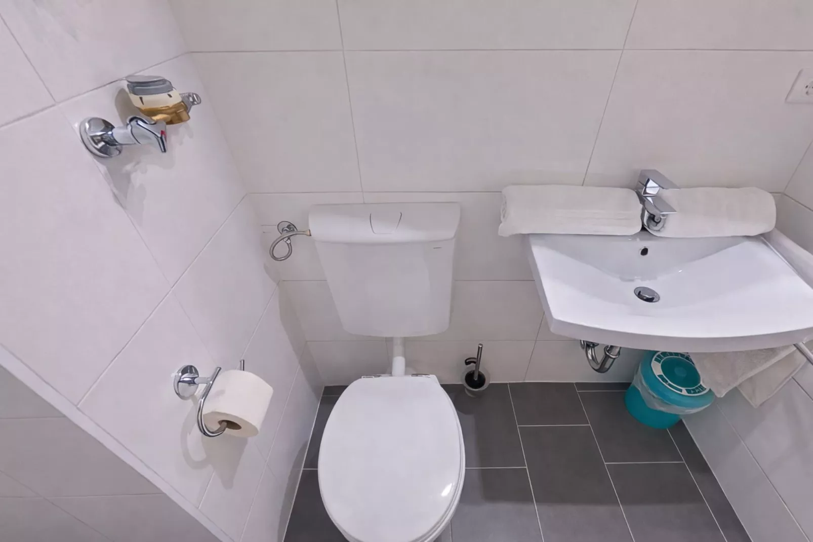 Typ A Basis - Studio Elena C53 - Bathroom