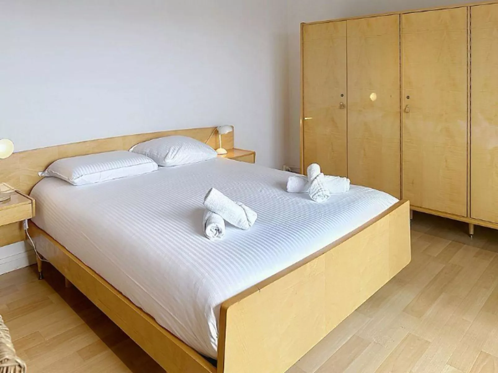 Sea-kret with garden - Inside