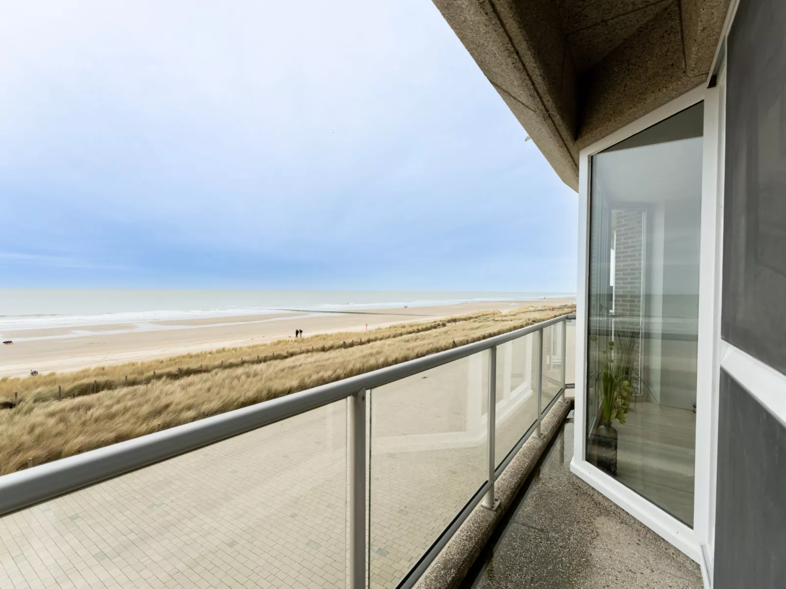 Mitsou with seaview - Draußen