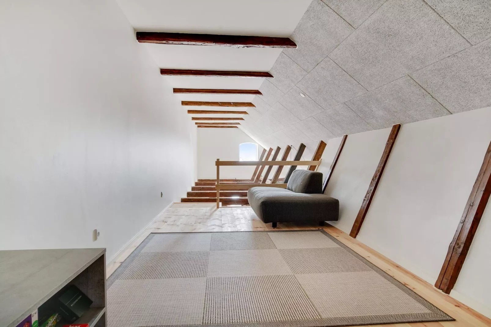 Loft sur deux étages avec grande terrasse - Intérieur