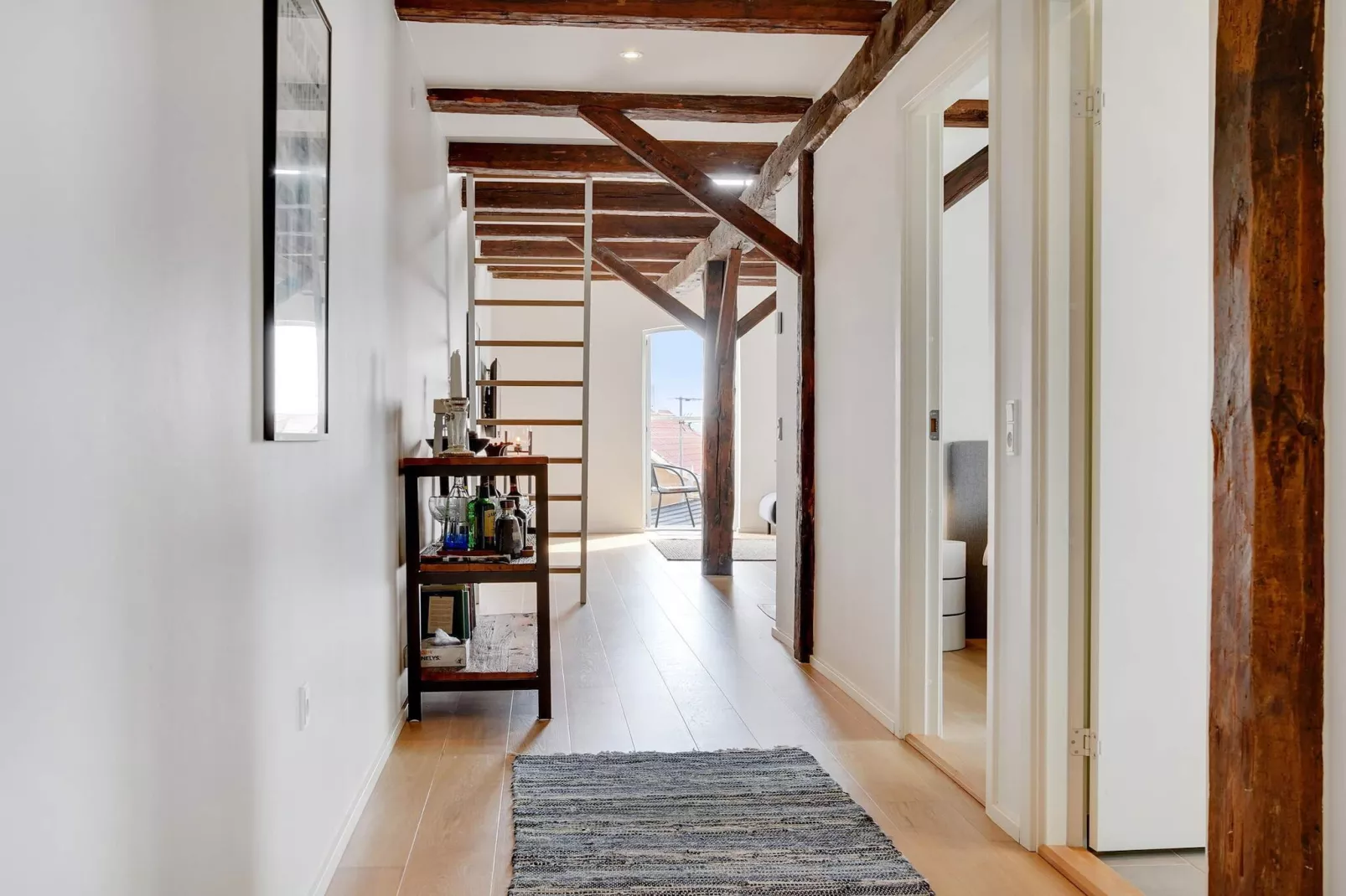 Loft sur deux étages avec grande terrasse - Intérieur
