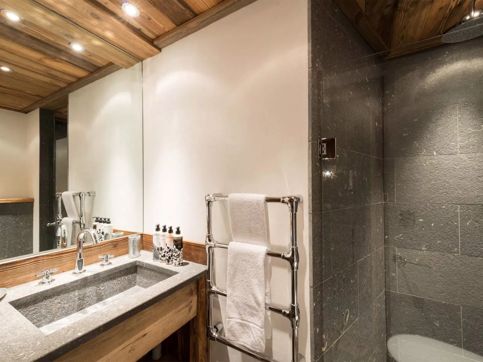 Chalet Genepy - Drinnen