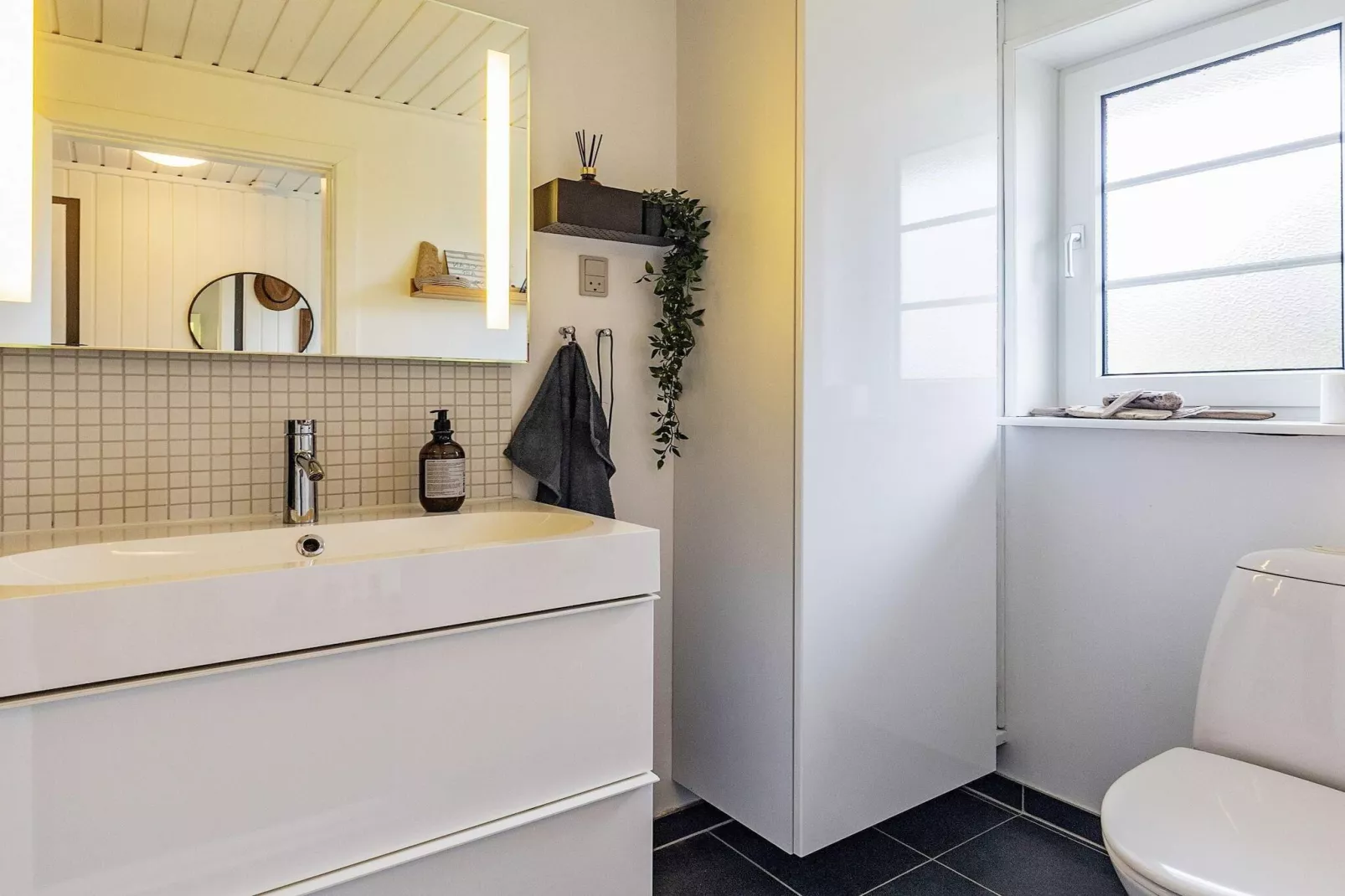 4 Sterne Ferienhaus in Løkken - Innenbereich