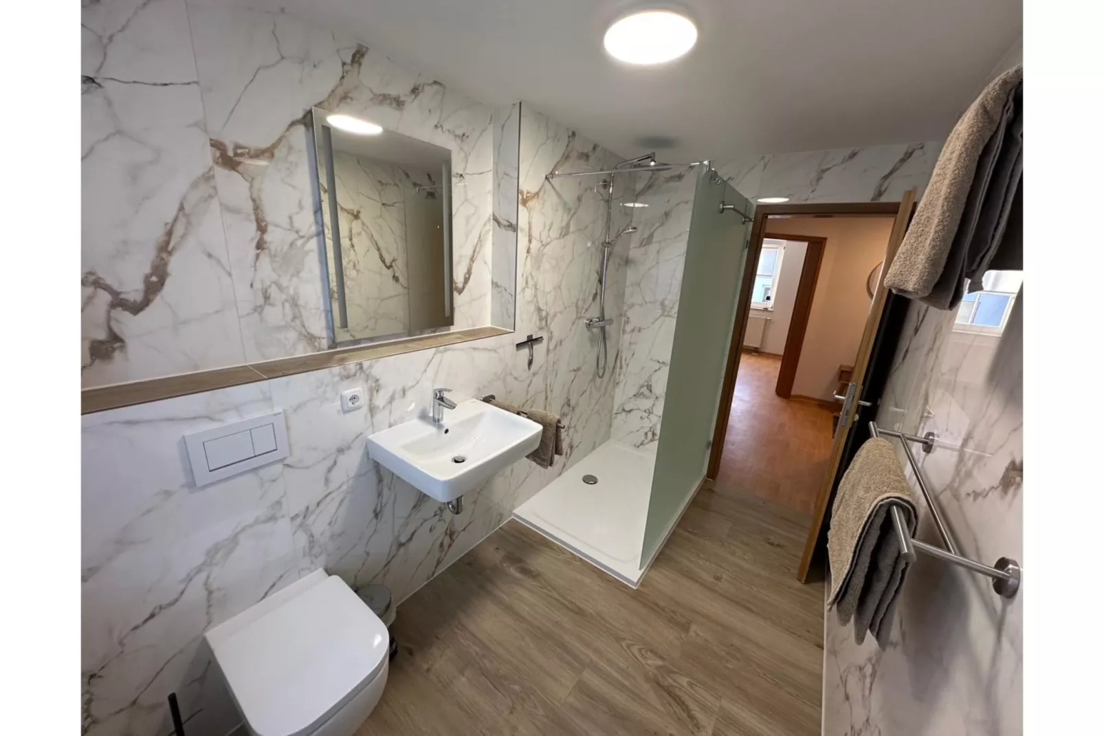 Ferienwohnung Elstra - Badezimmer