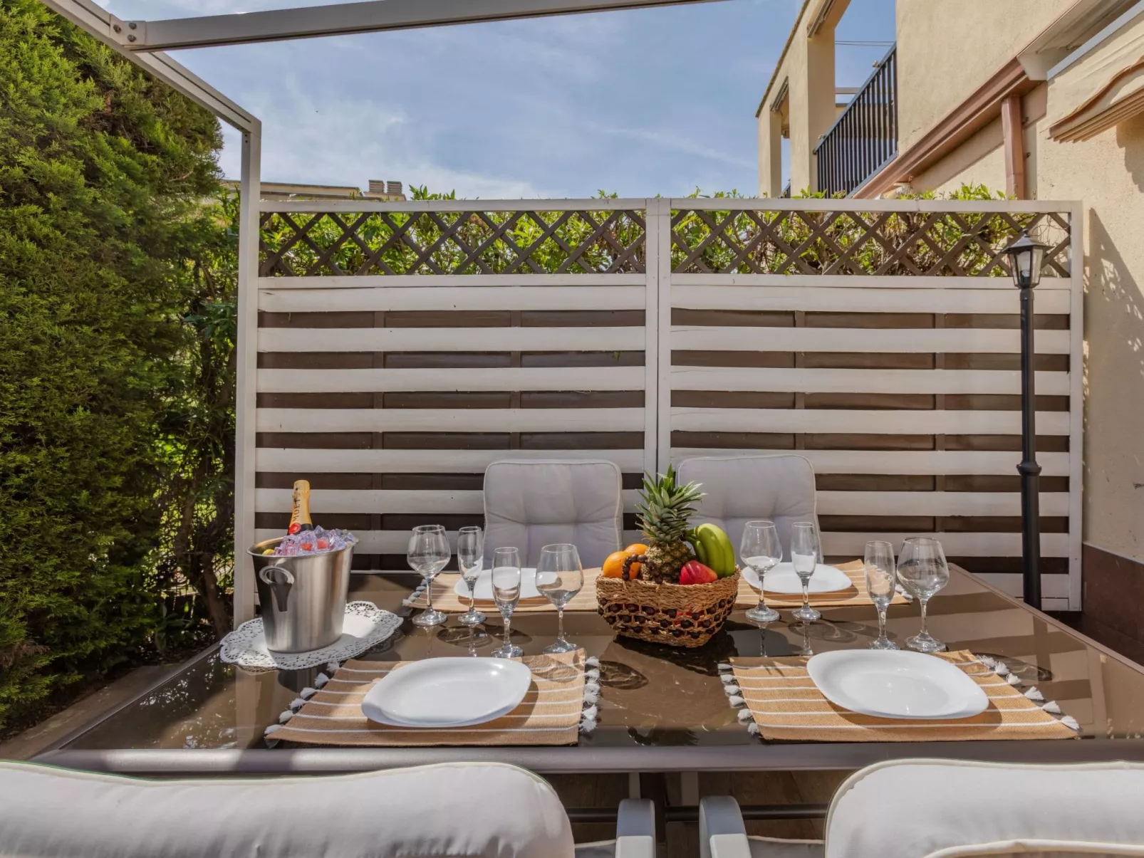 Vila Romana - Outside