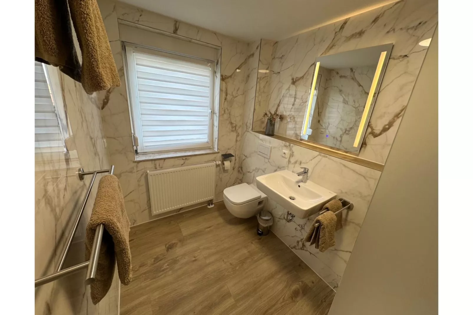 Ferienwohnung Elstra - Badezimmer