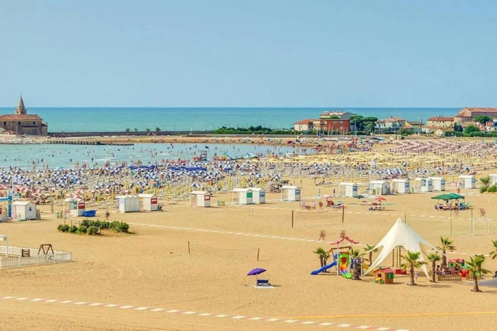 Holiday 255C - Areas within 5km in summer