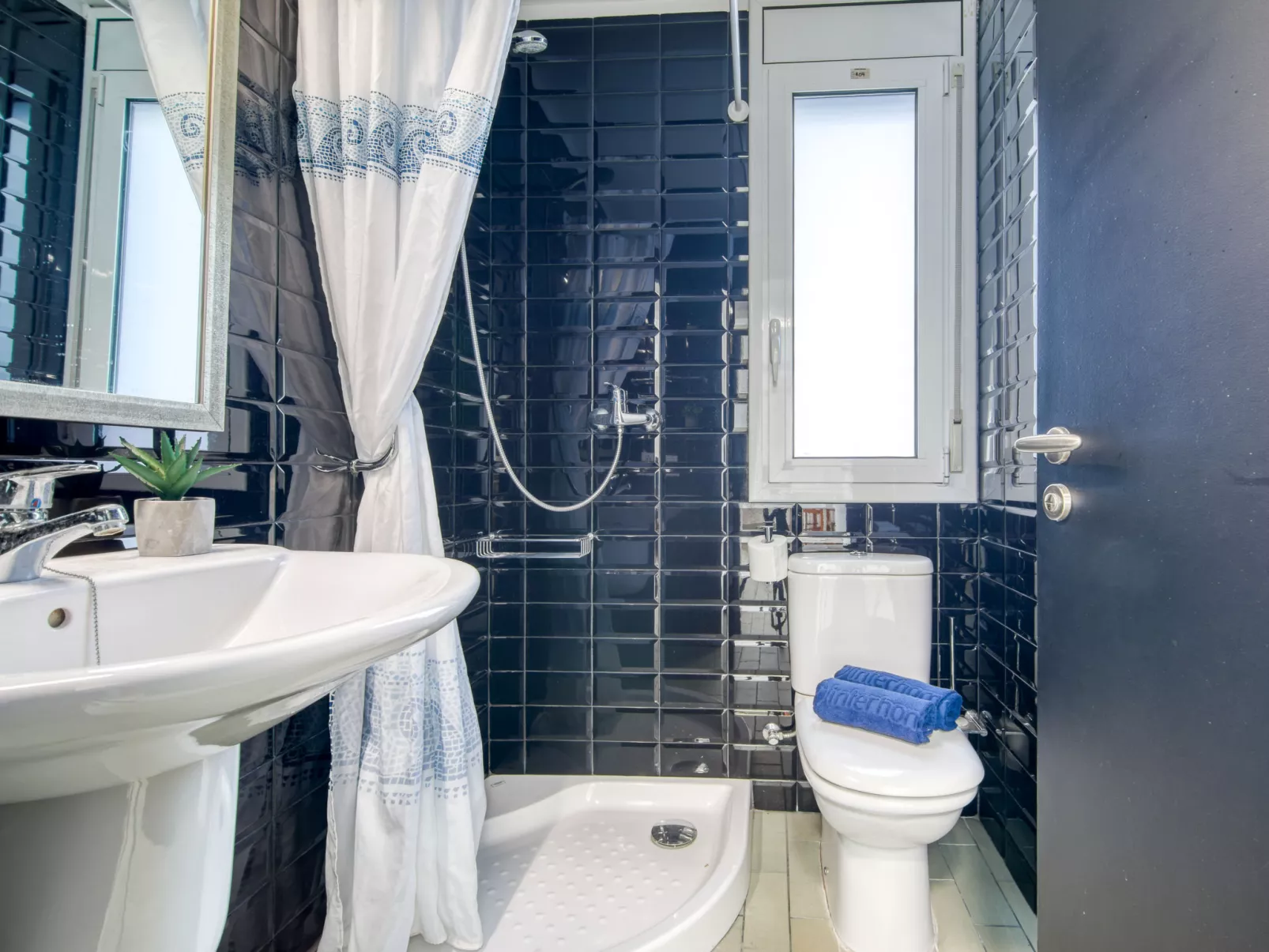 Las Palmeras - Inside