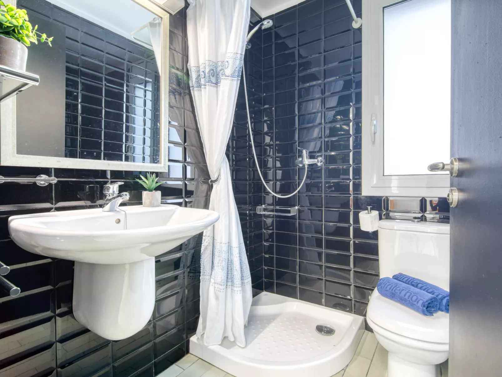 Las Palmeras - Inside