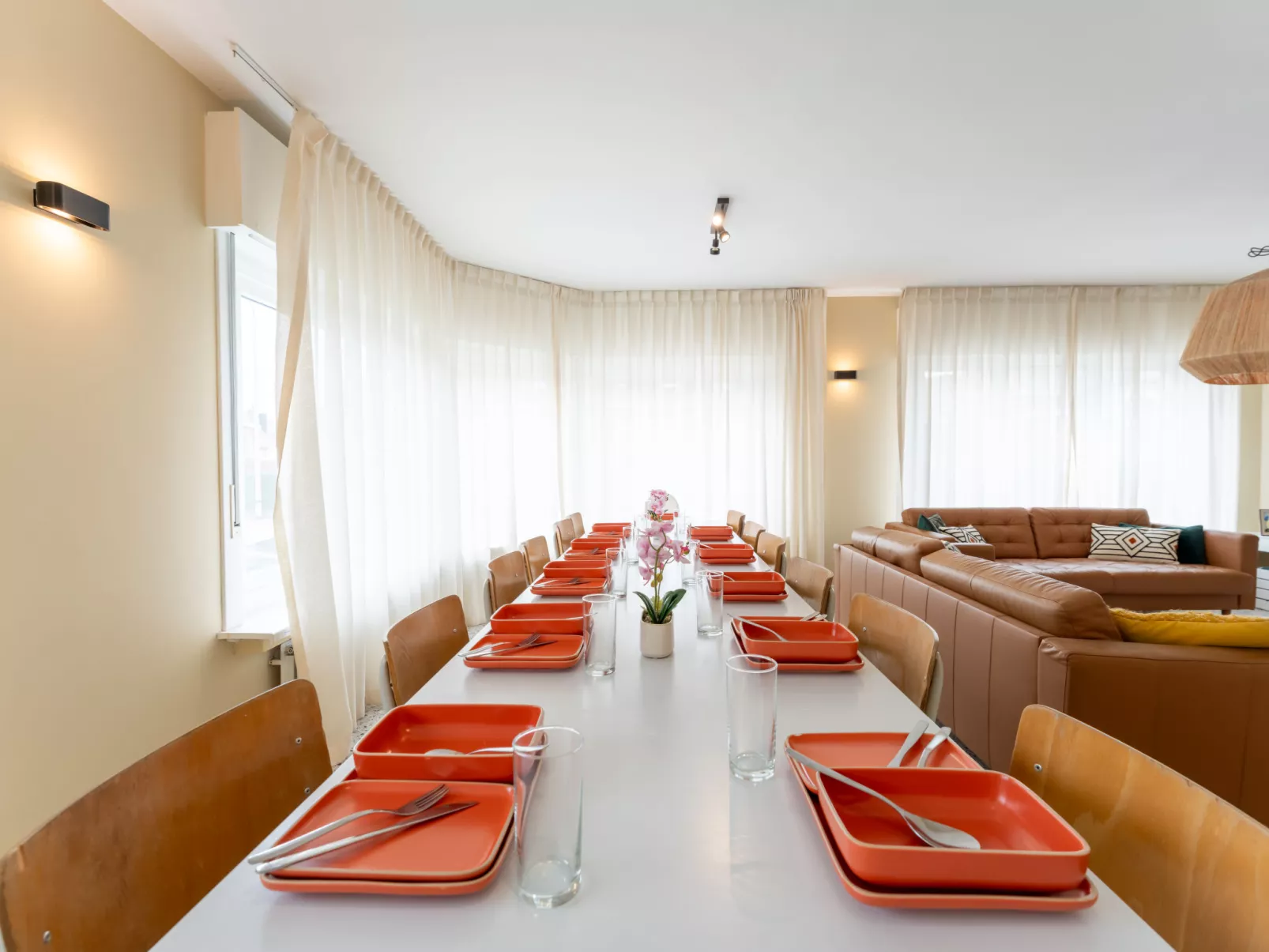 Wanderlust Belgium with parking - Inside