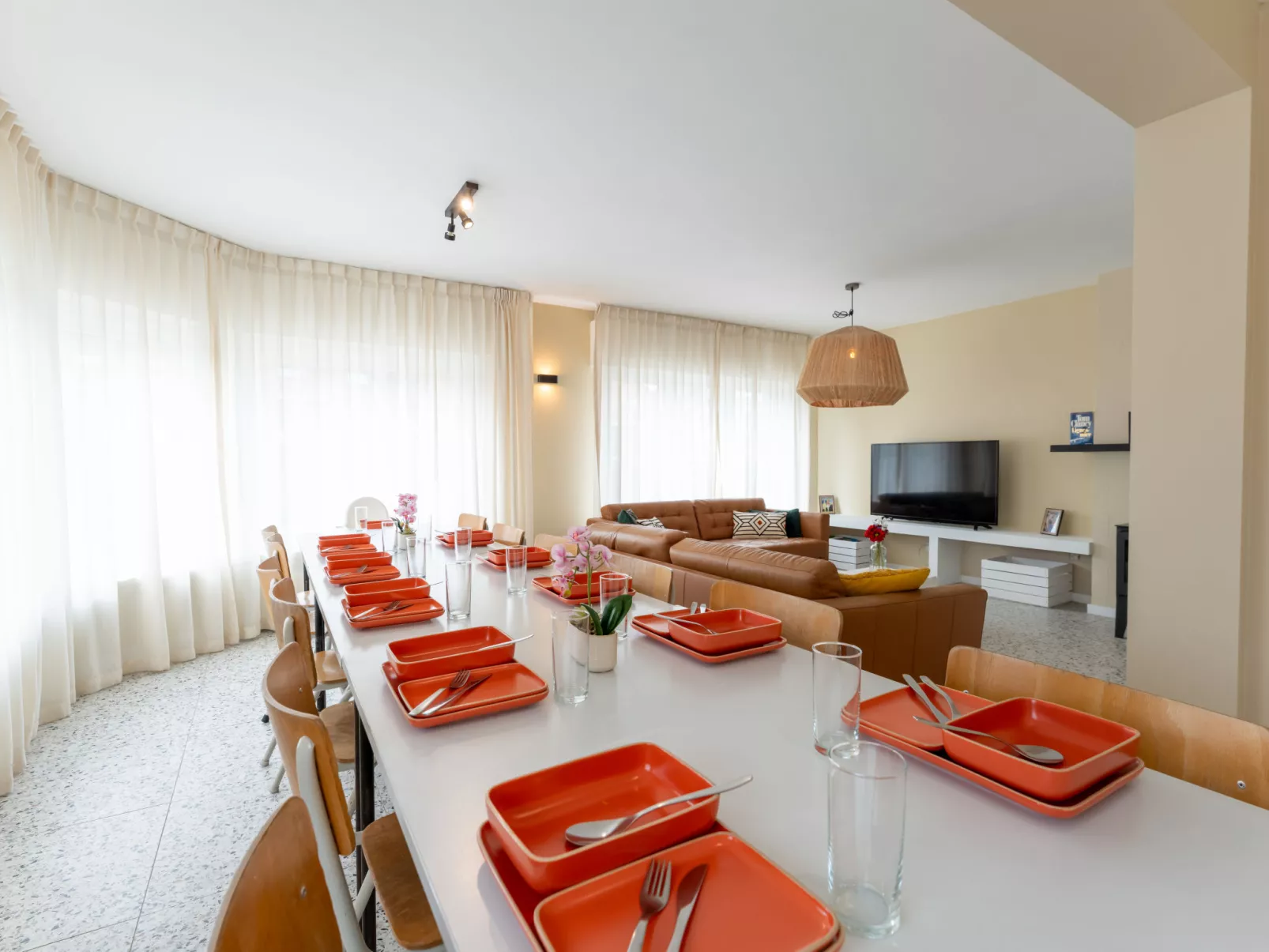 Wanderlust Belgium with parking - Inside