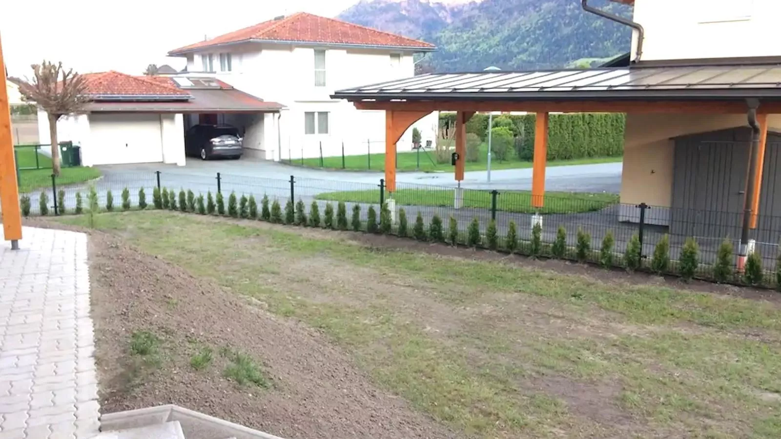 Villa Alpenrose - Gardens in summer