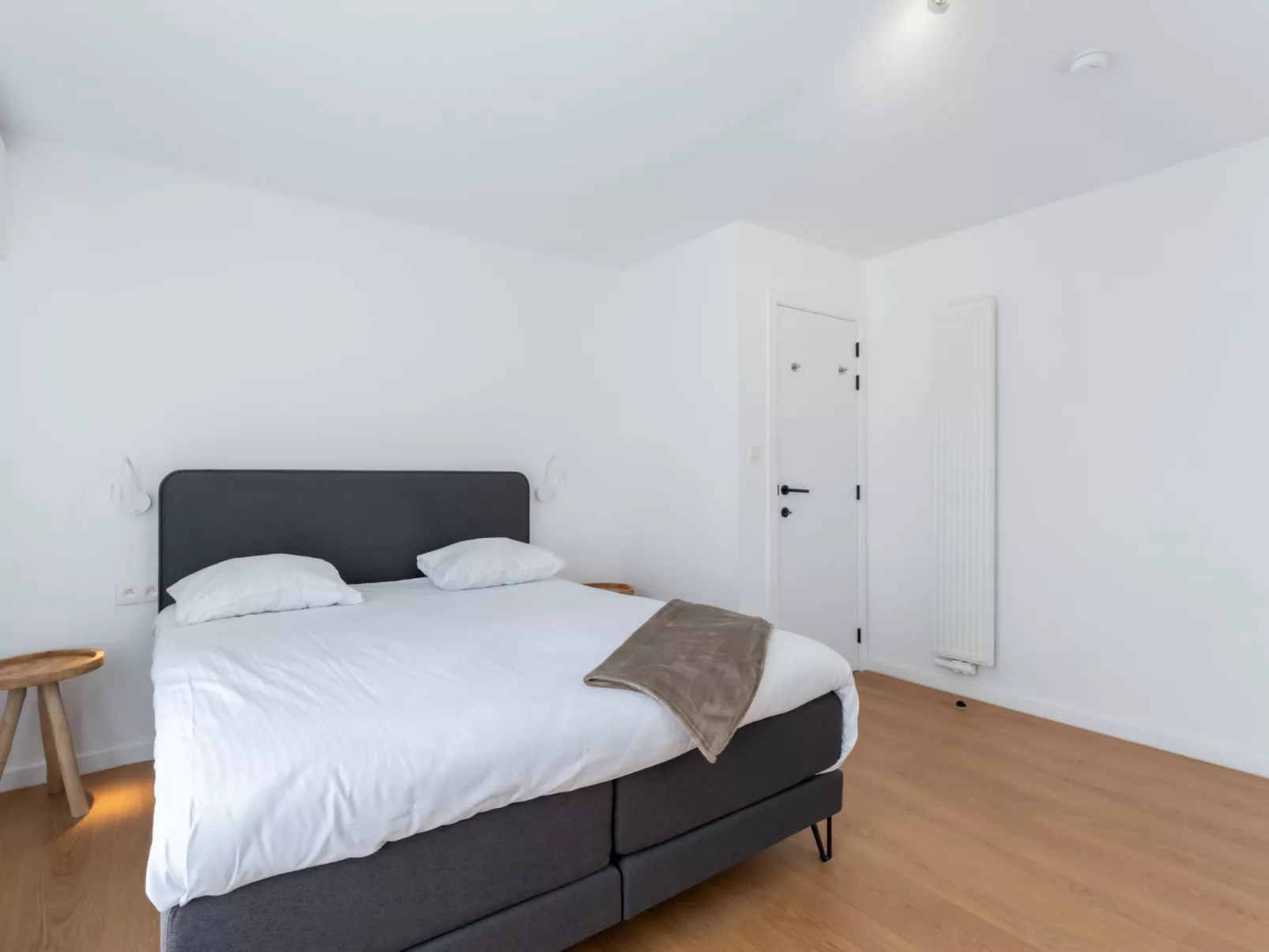 Wanderlust Belgium with parking - Inside