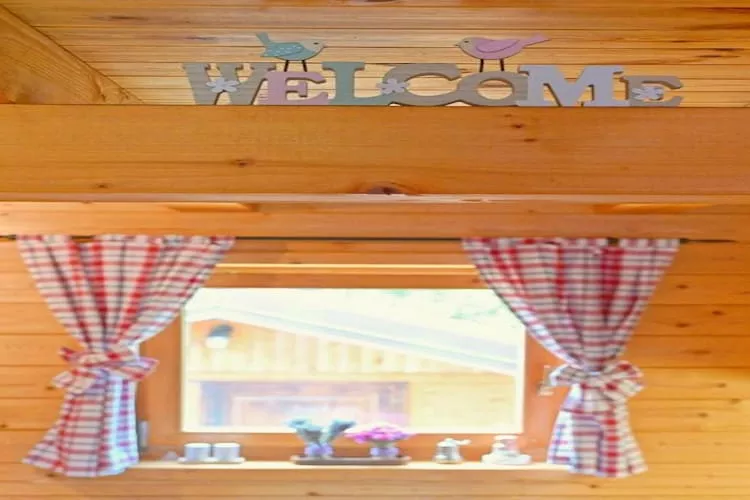 Lavanda Land - Villa Tanya Mrežnica - Three Bedroom Holiday Home with Hot Tub - Indoor