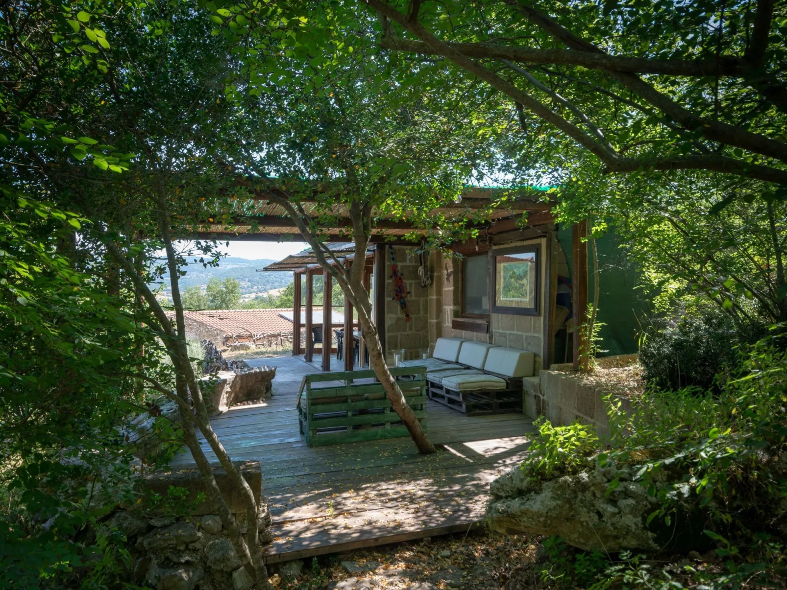 Freistehendes Landhaus mit Gemeinschaftspool - Draußen
