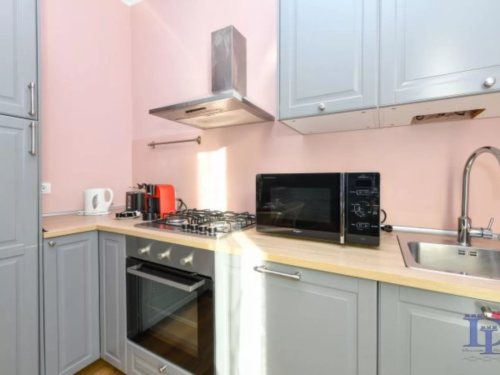 Desenzanoloft Smile on the Lake - Image-tags.info