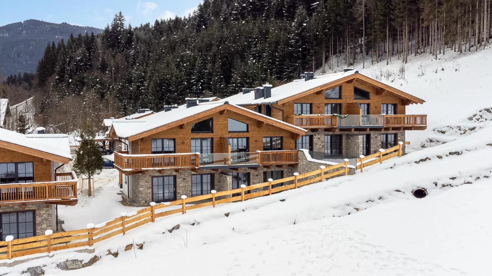 Chalet Gipfel Lodge Alpine Style - Außenbereich Winter