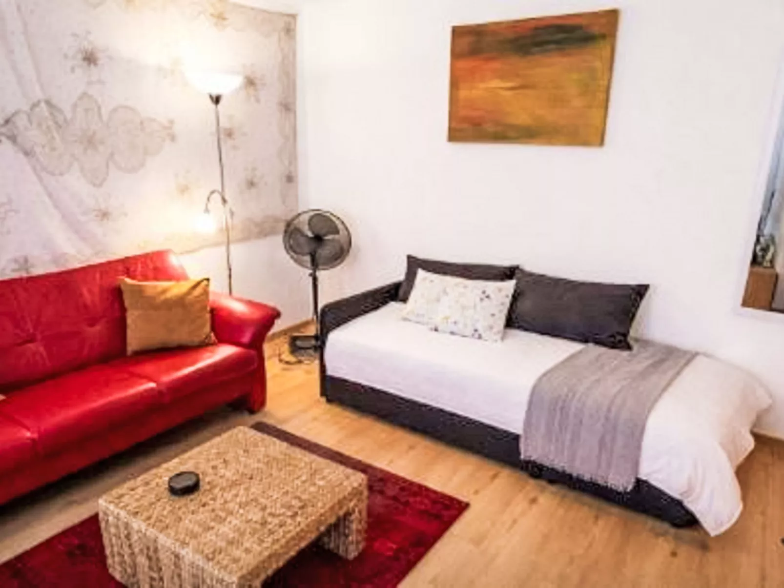 Gegenüber den Staubbach Wasserfällen