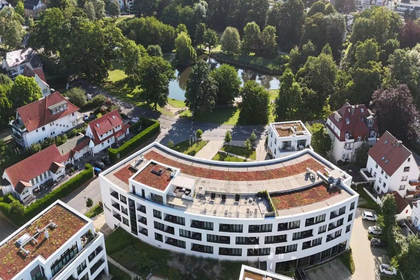 Moderner Familienstrandaufenthalt