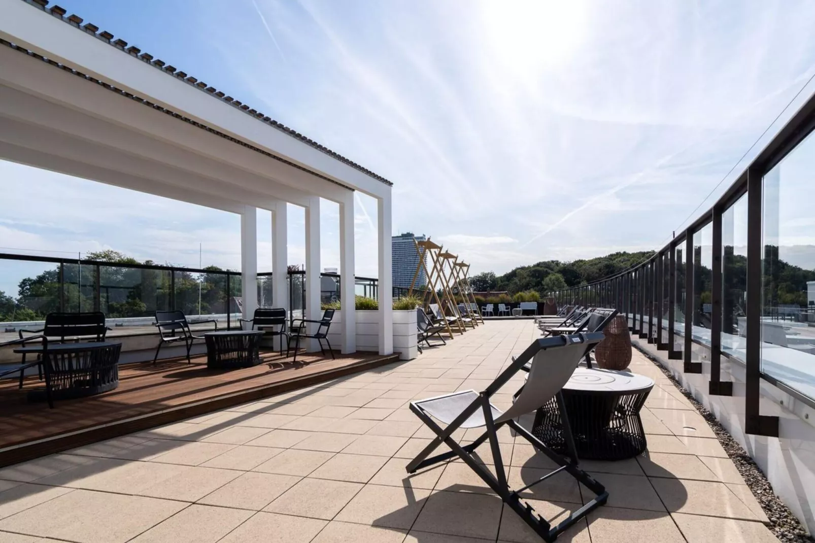 Séjour familial moderne avec balcon