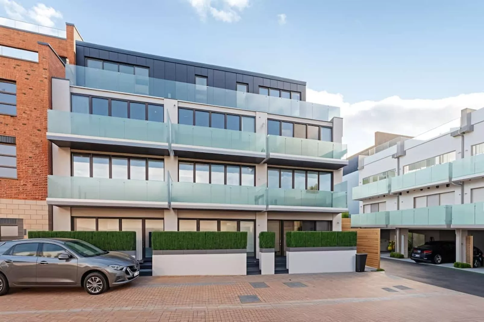 Luxury New Build 2-Bed 2-Bath  Wimbledon