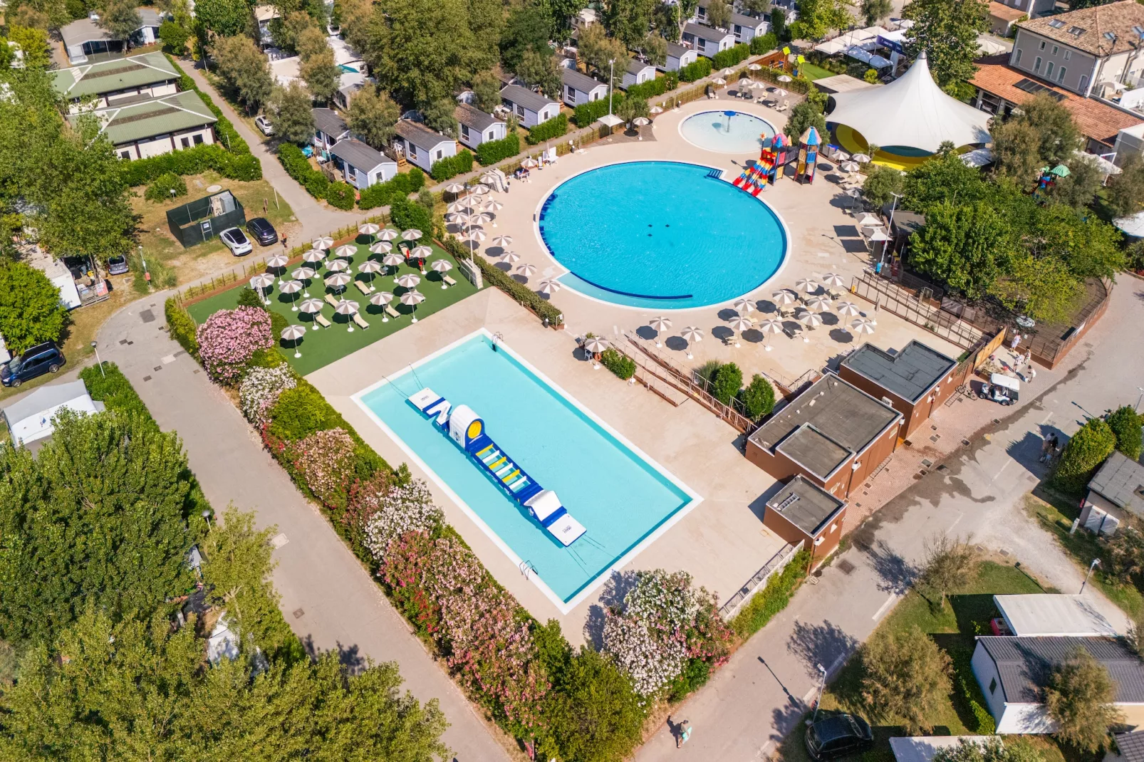 VIGNA SUL MAR FAMILY COLLECTION - LODGE SUPERIOR DOG