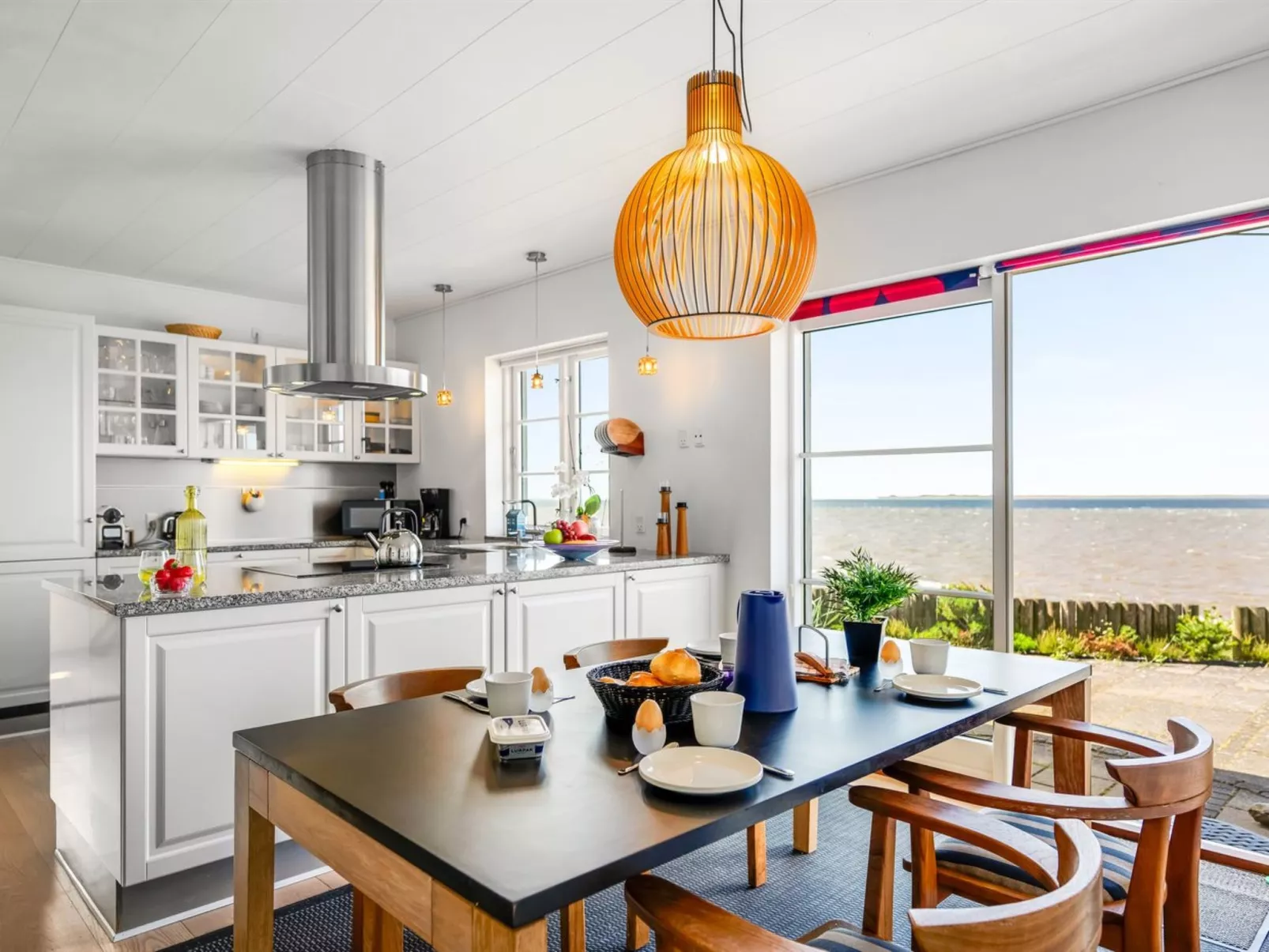 "Evamaria" - 10m from the sea - Drinnen