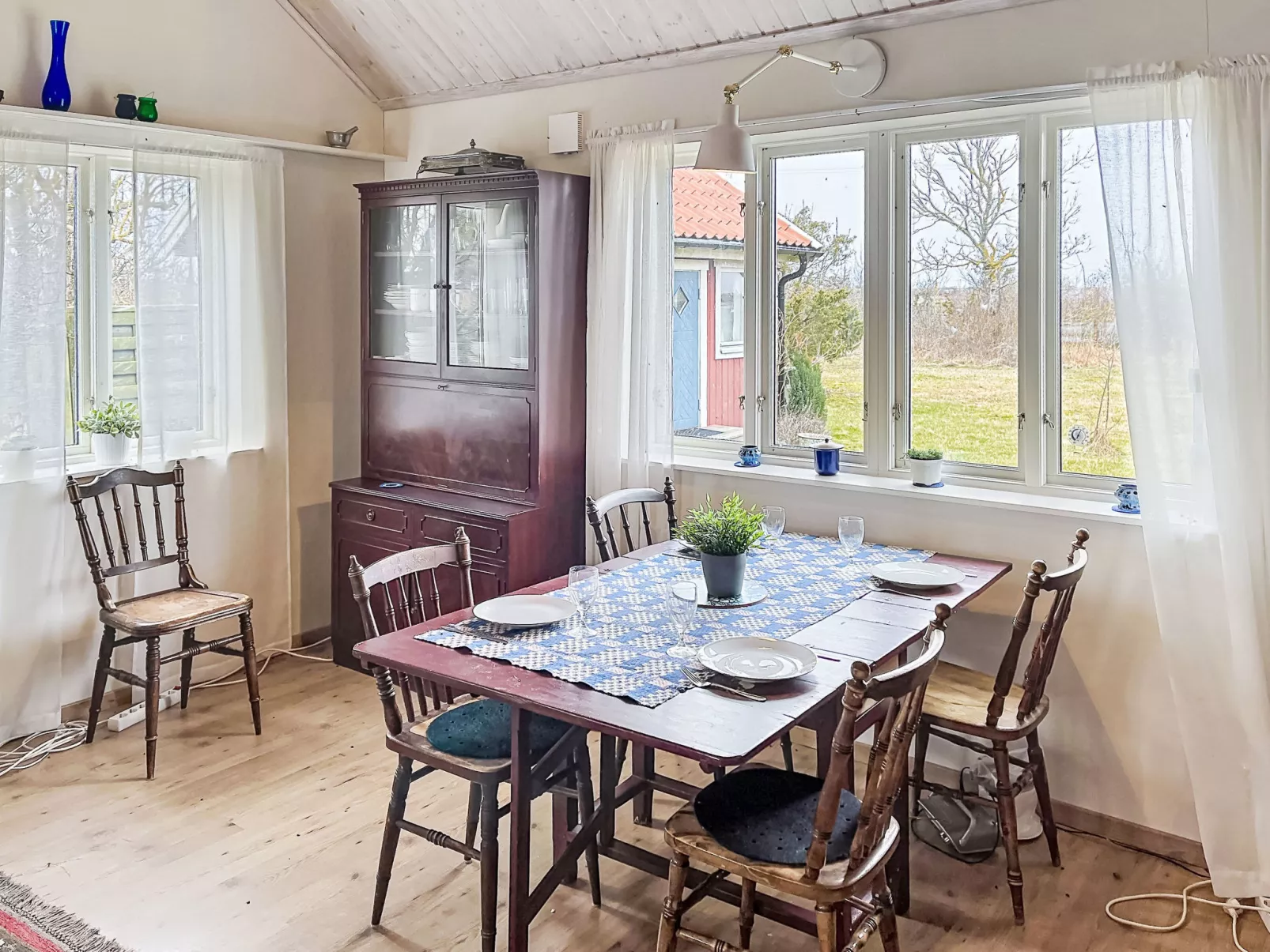 Villa Alvaret - Inside