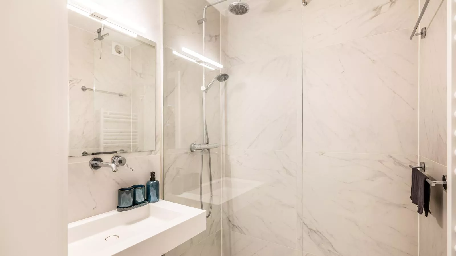 Apollo tweede - Badezimmer