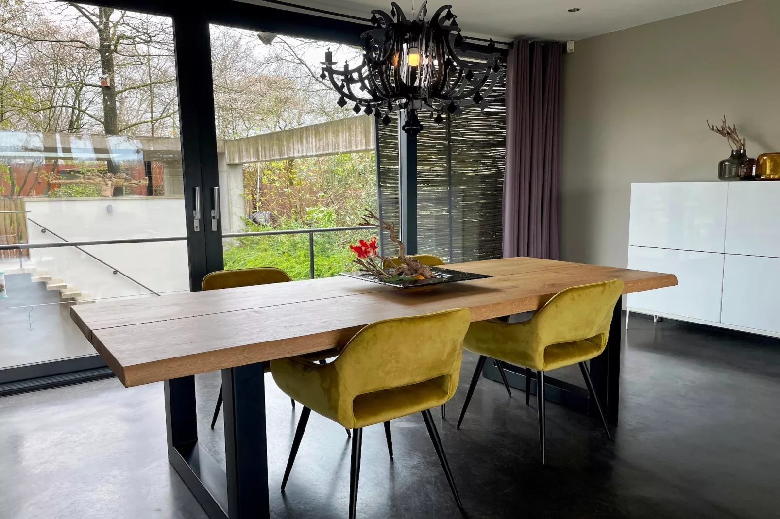 Betonnen Boshuis - Esszimmer