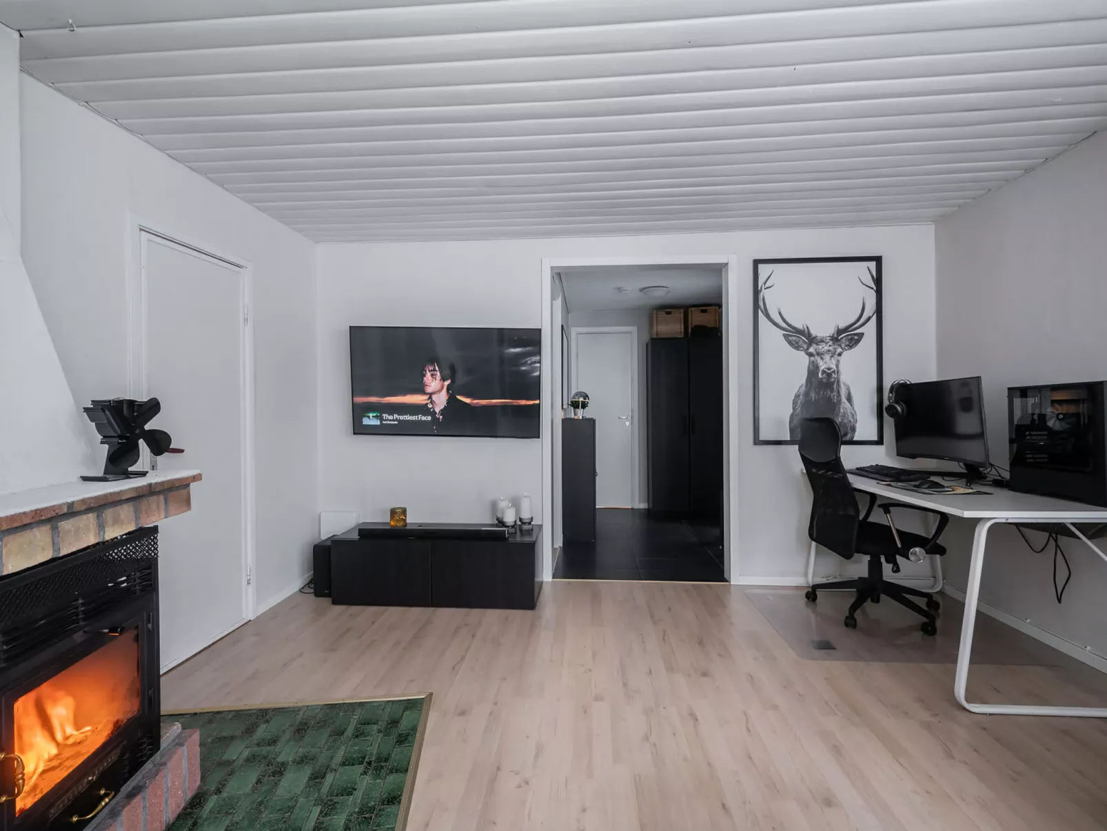 Paradislyckan - Drinnen