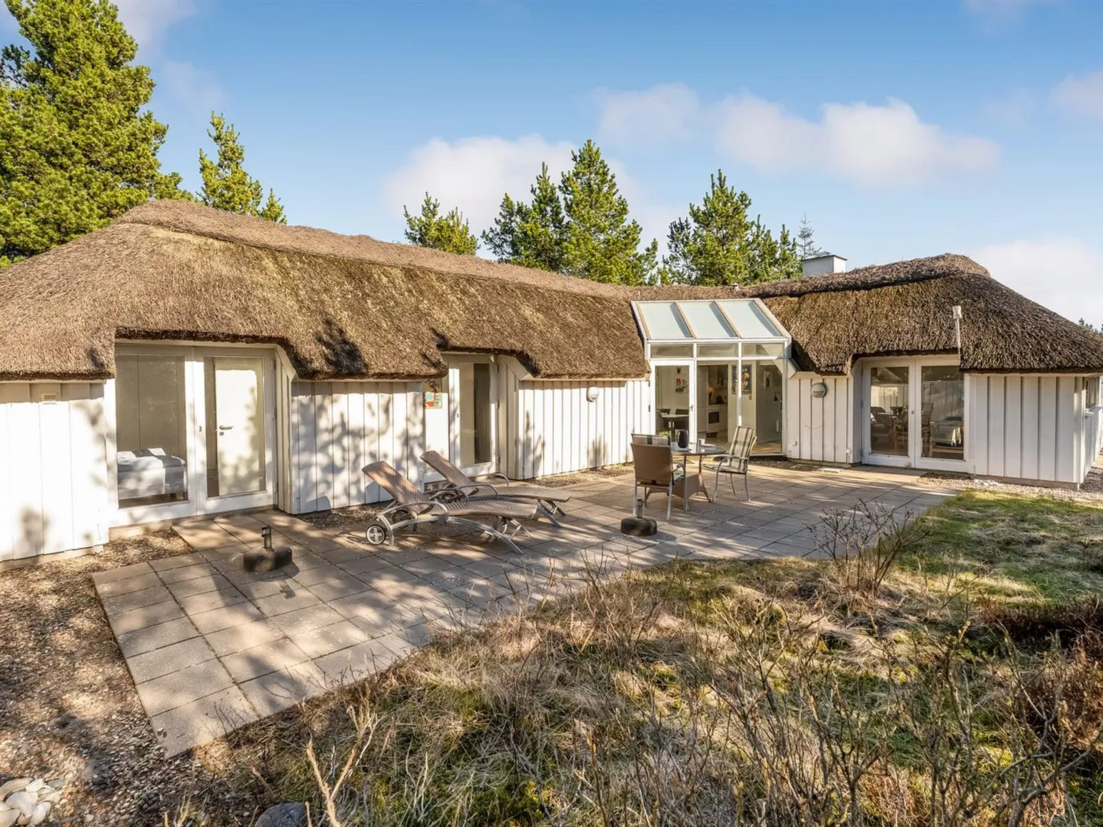 "Udder" - 1.3km from the sea - Outside