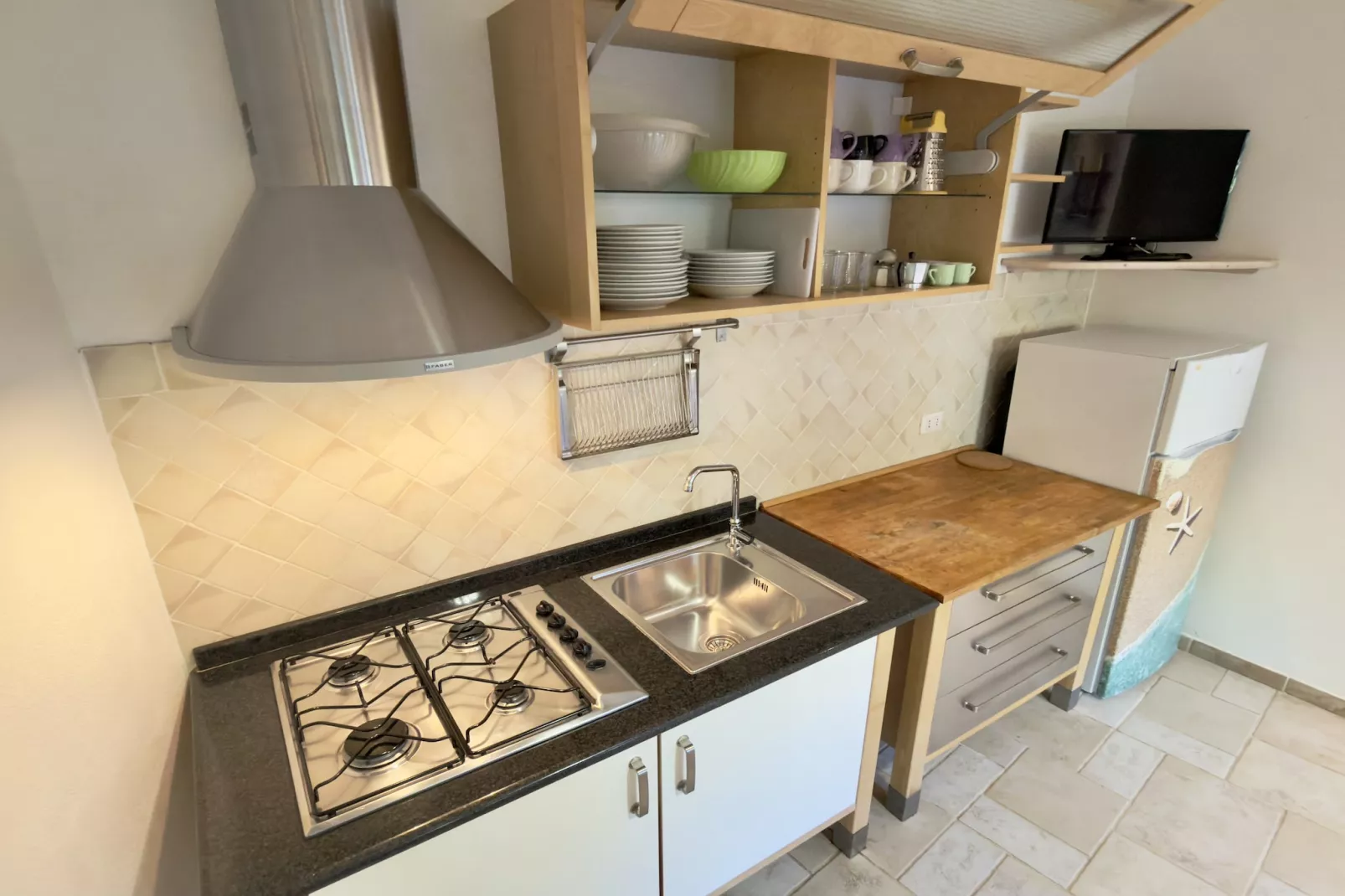 Res Abbaechelu Santa Margherita Trilo - Kitchen