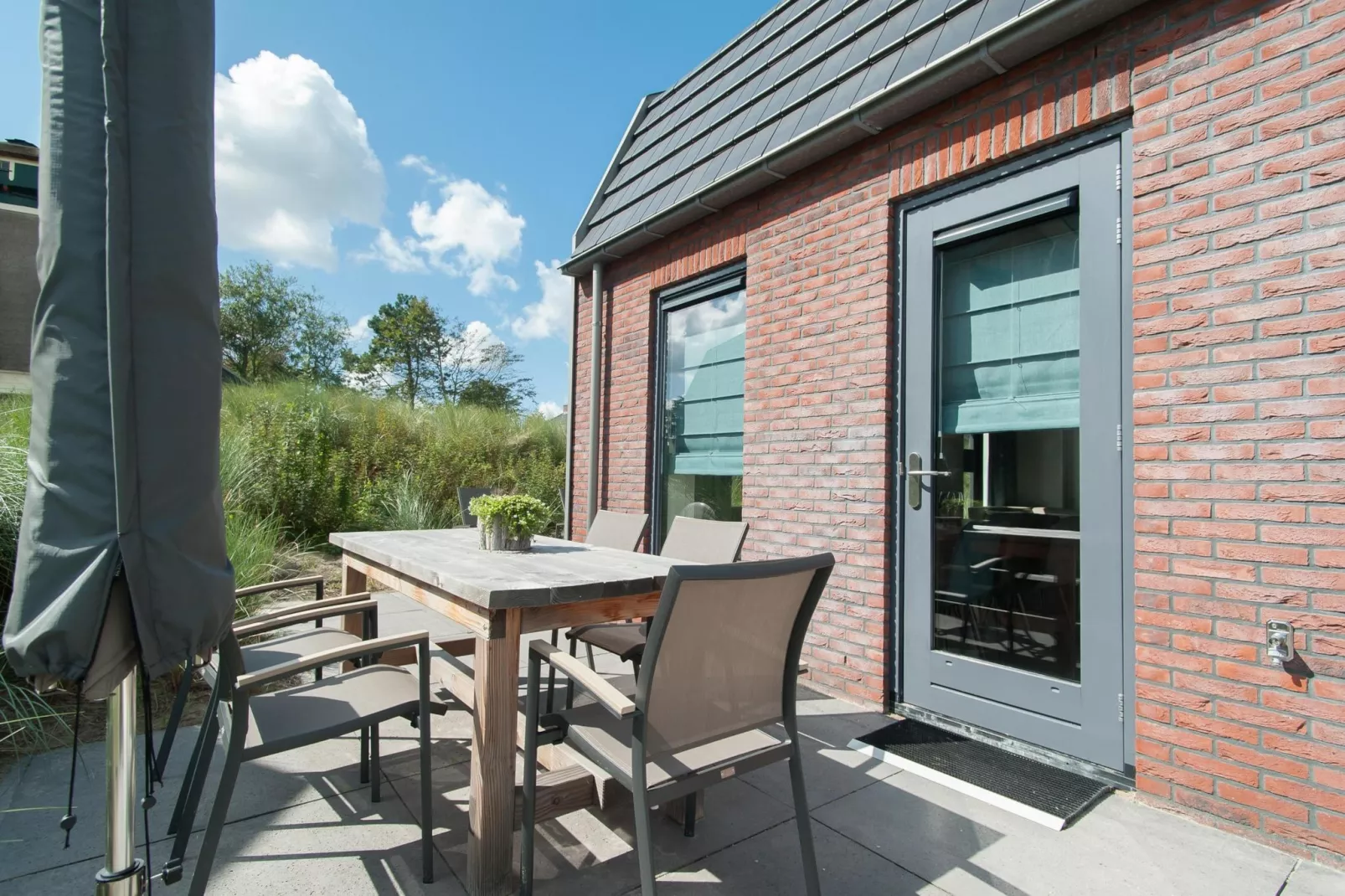 Zonnestralen - Exterior in summer