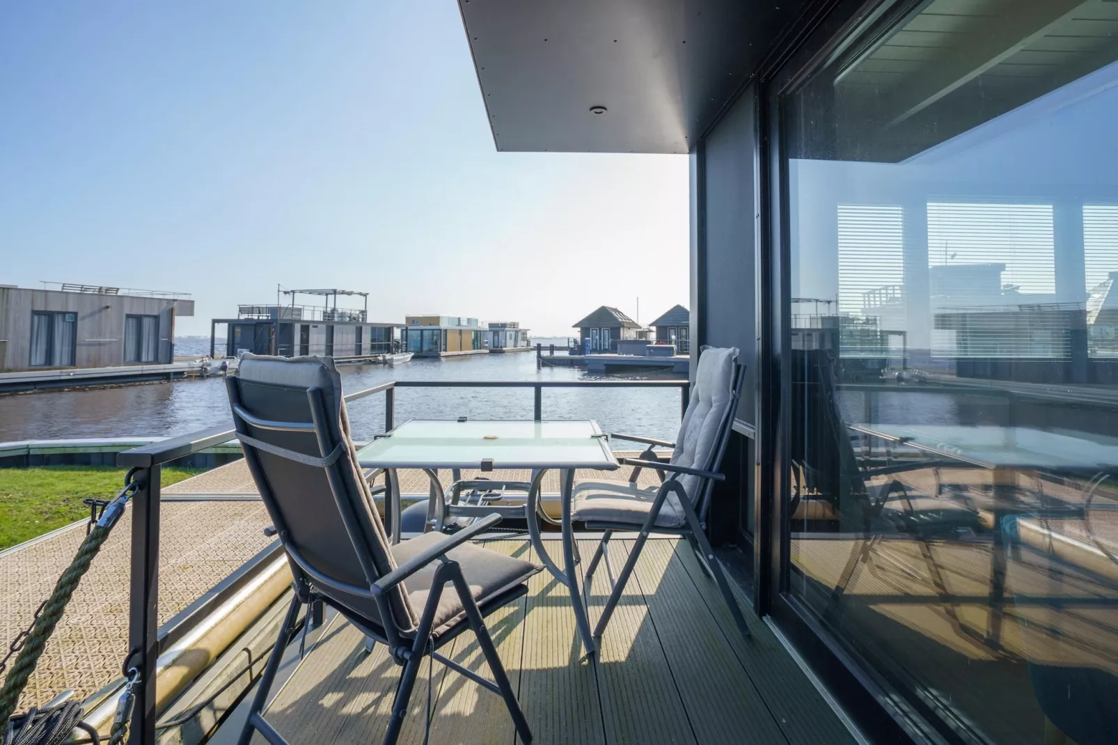 Houseboat Meerzicht - Terrace balcony