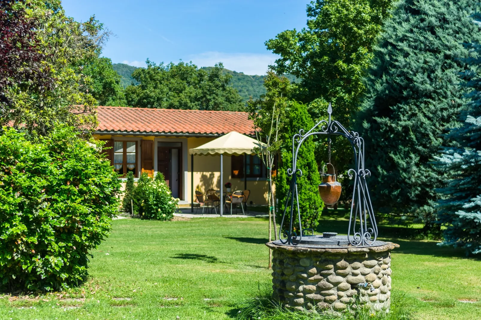 Fiordaliso - Exterior in summer