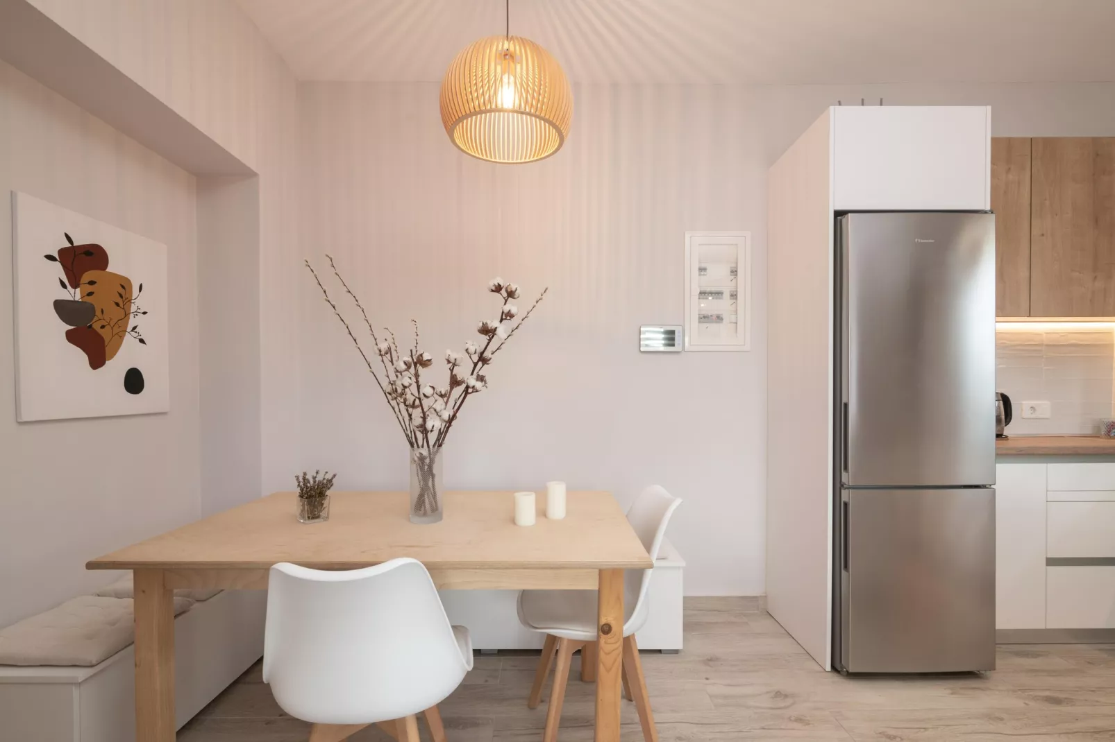 Andriana’s apartment  A fully equipped 2-BR apt in the countryside - Salle à manger