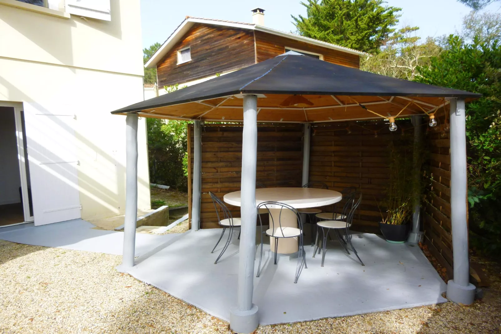 Maison avec vue sur le lac Lacanau - Garten Sommer