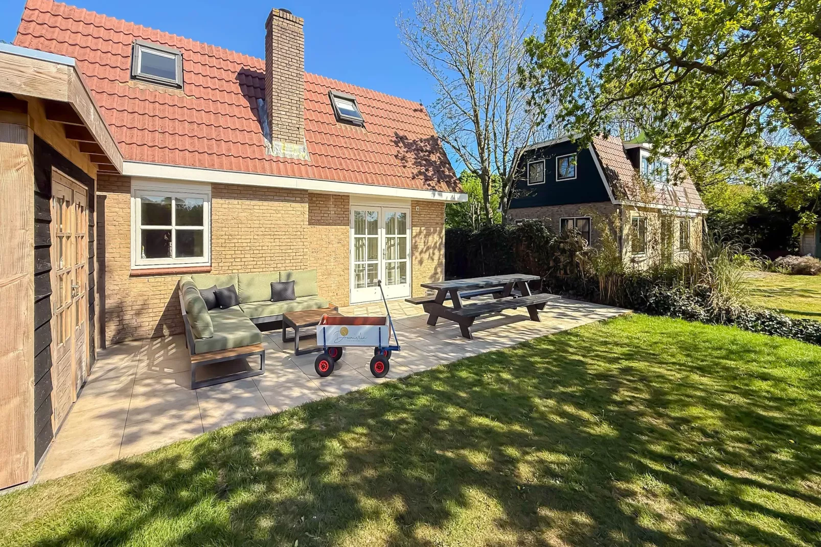 Zon aan den Hoef - Exterior in summer