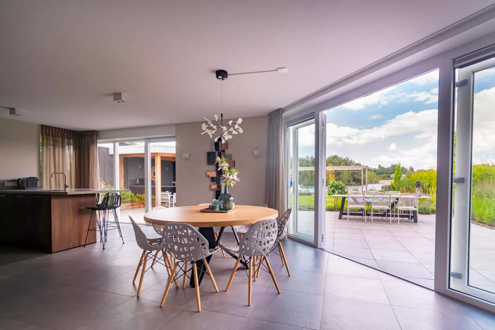 Watervilla Plas van Francke - Dining room