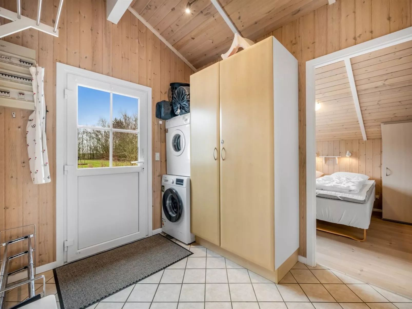 "Tinka" - 1.2km to the fjord - Dedans