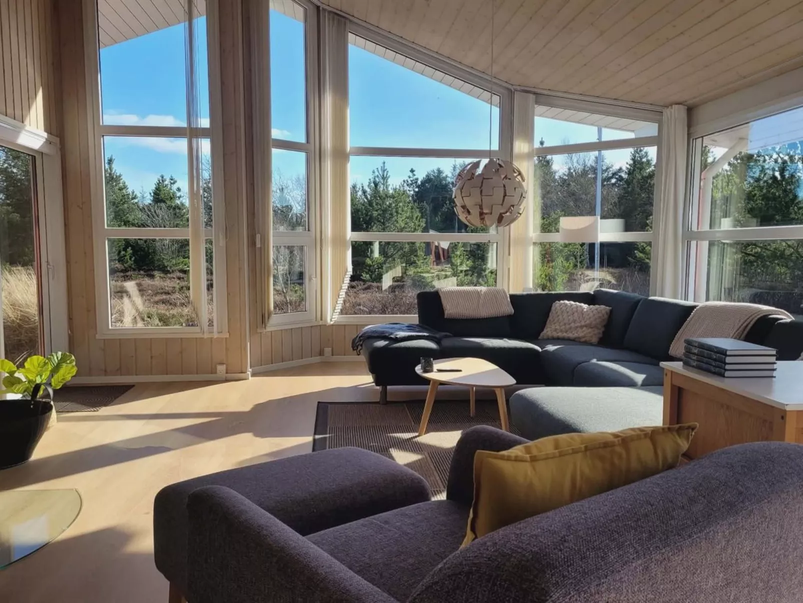 "Gunborg" - 2.5km from the sea - Drinnen