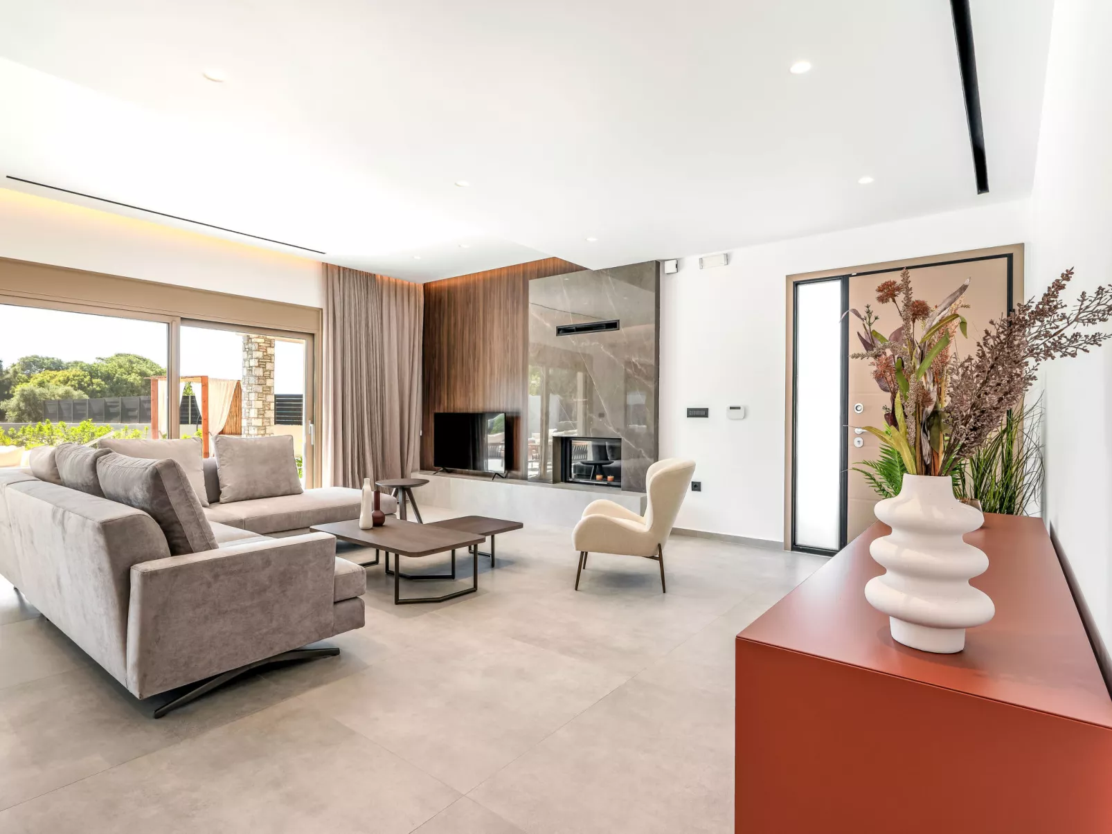 Ruby Paradise - Drinnen