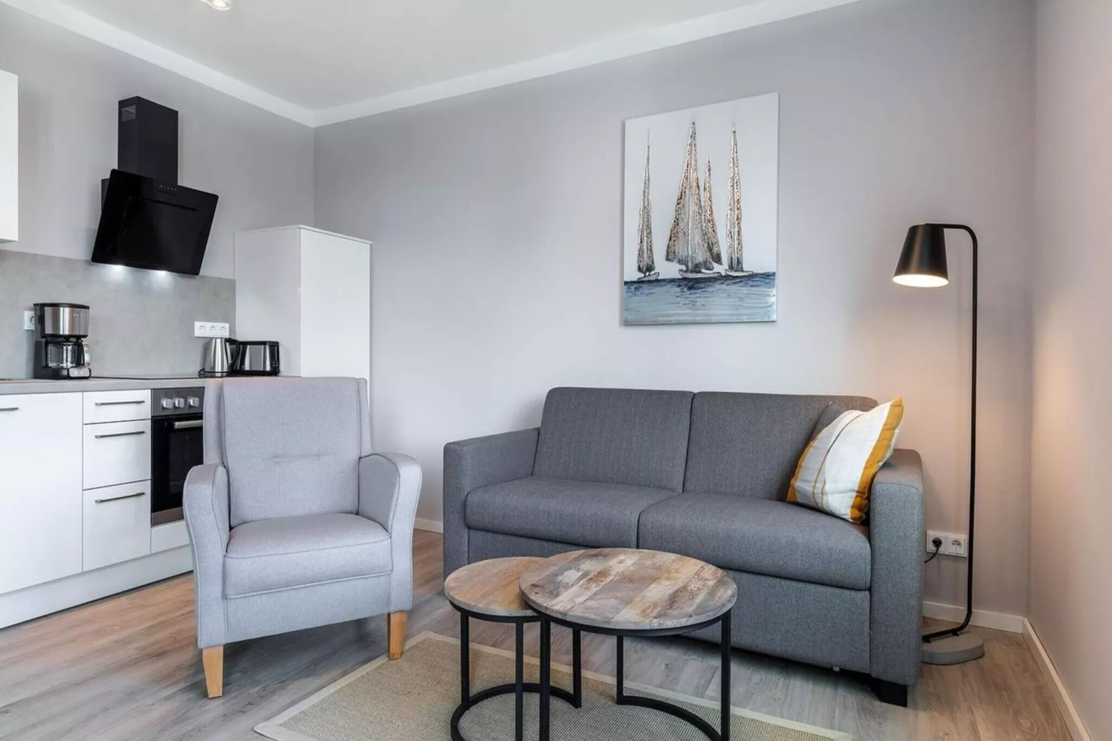 Séjour familial moderne avec balcon - Intérieur