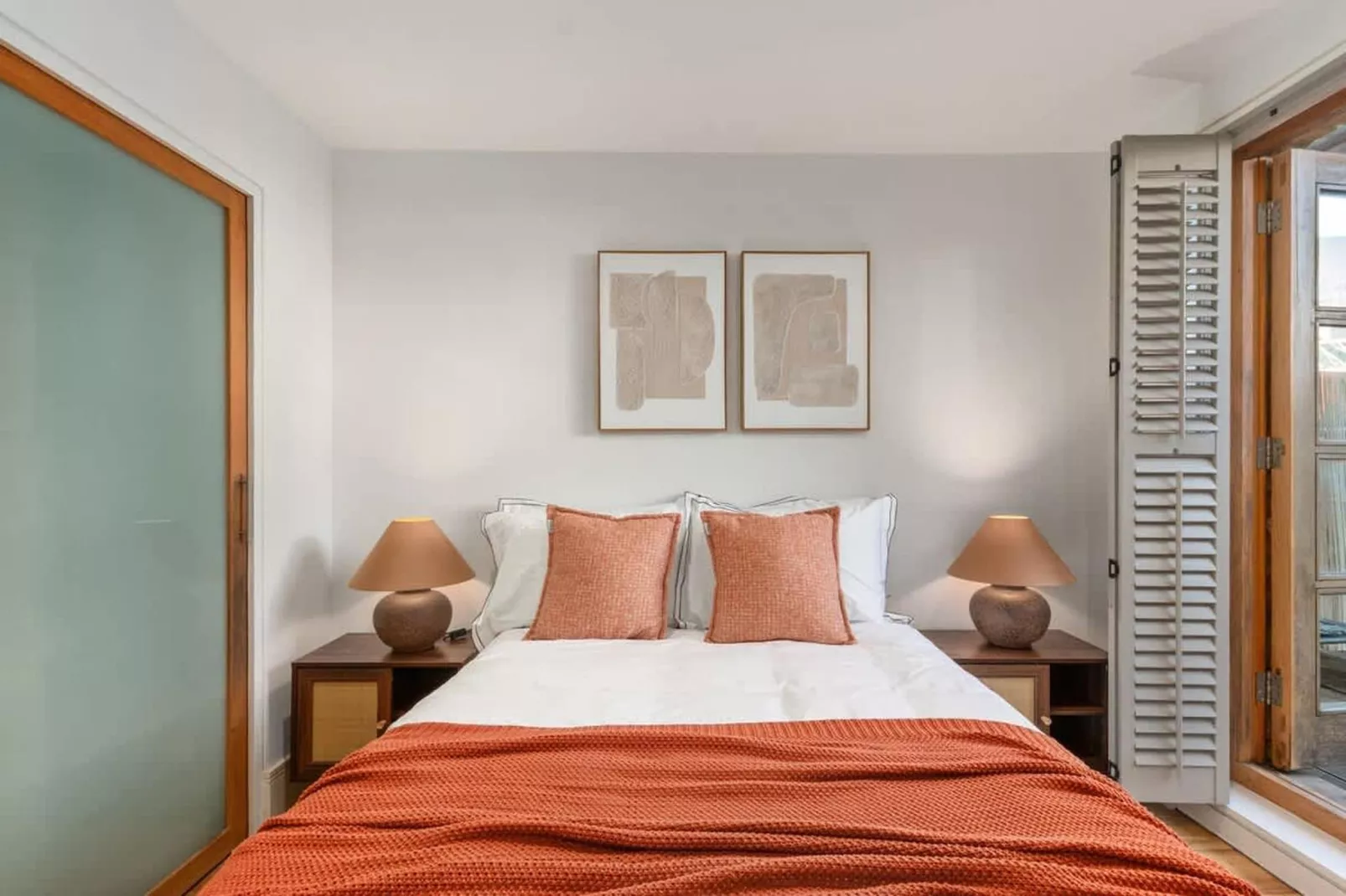 Modern 1-Bed near Fulham Broadway - Bedroom