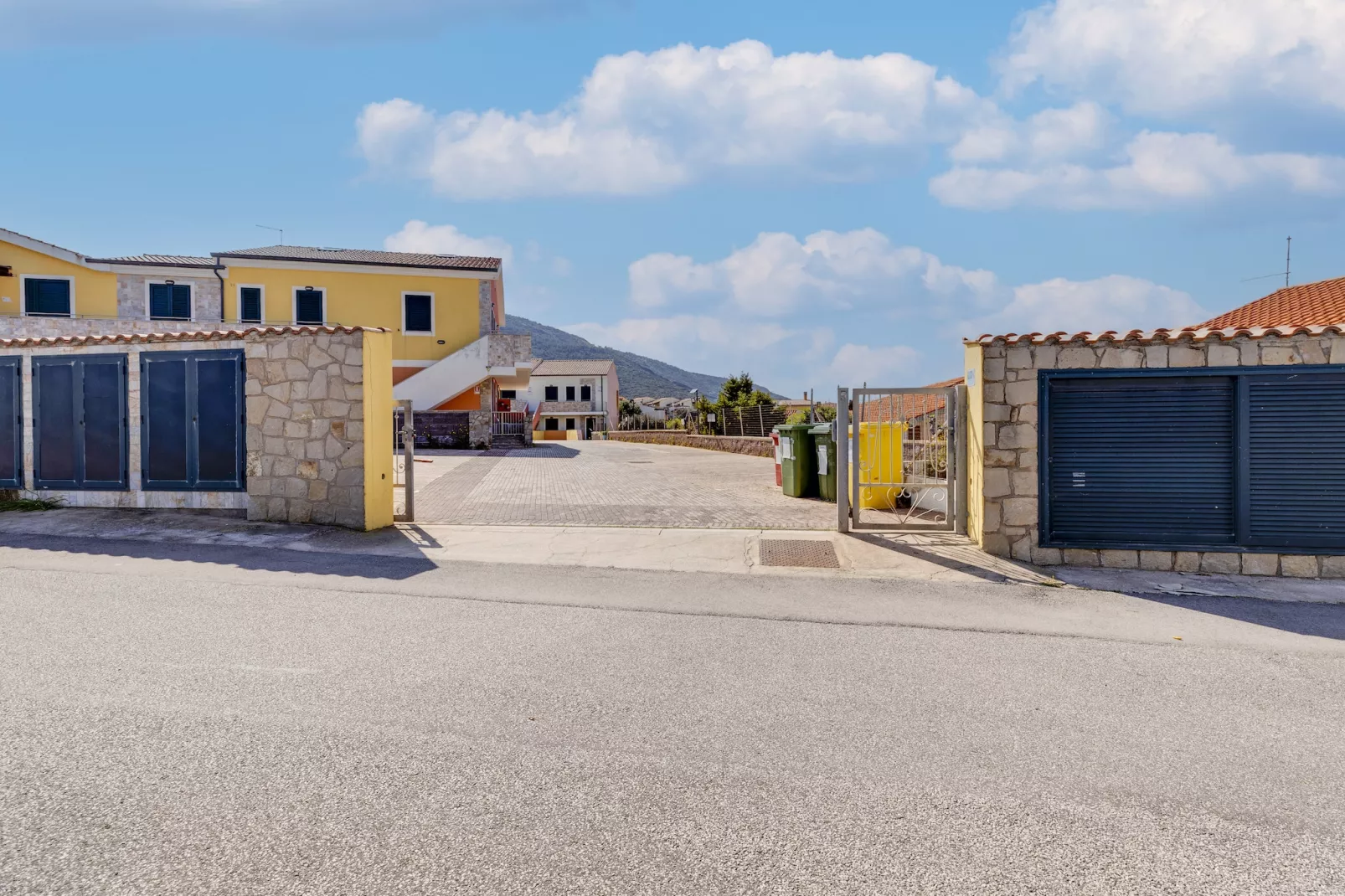 CASA TULIPANO - Exterior in summer