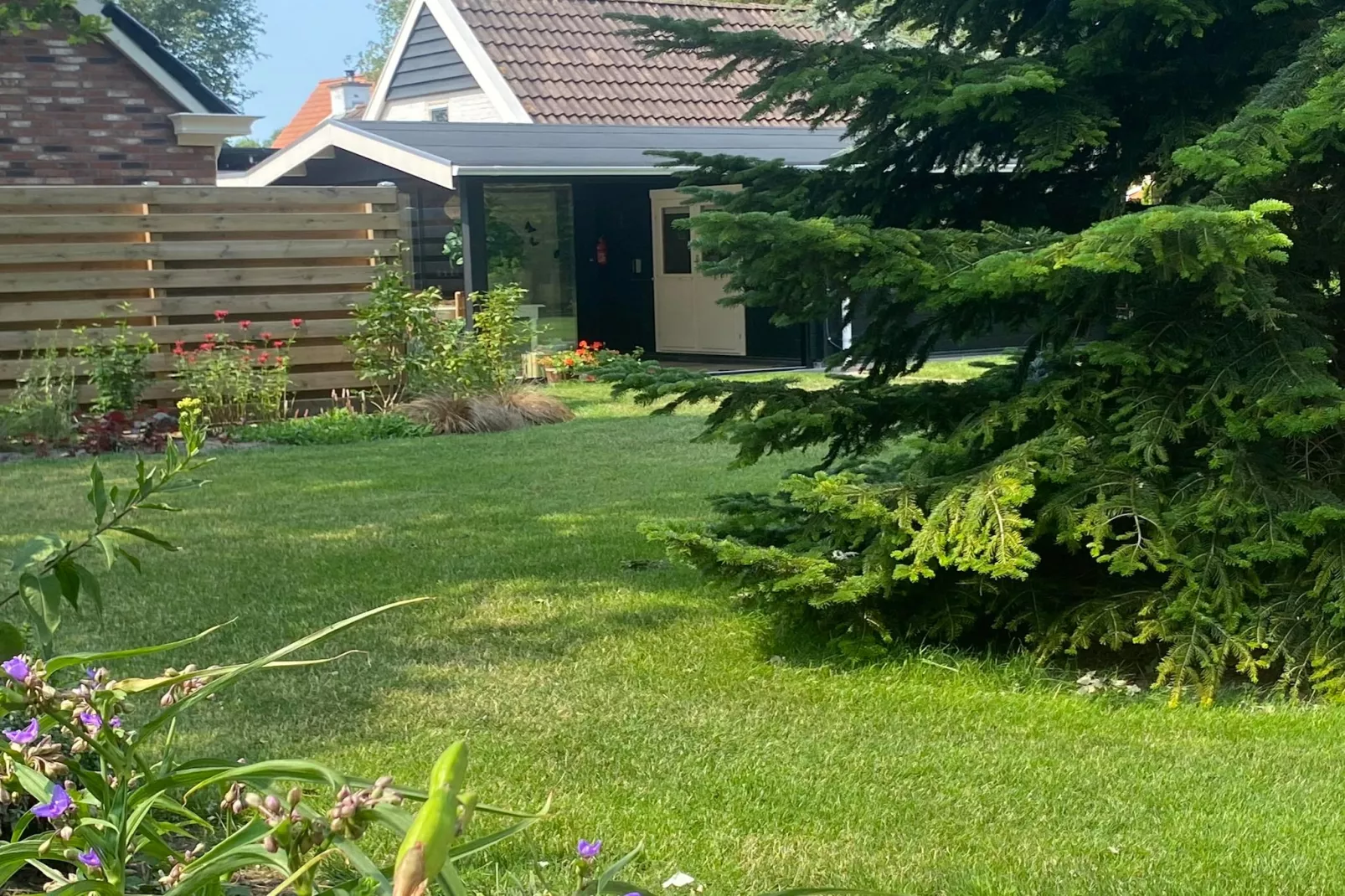 De Groninger Zeeuw - Außenbereich Sommer