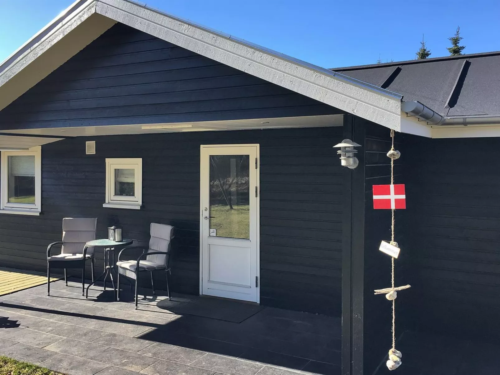 "Bylgja" - 1.7km from the sea - Outside