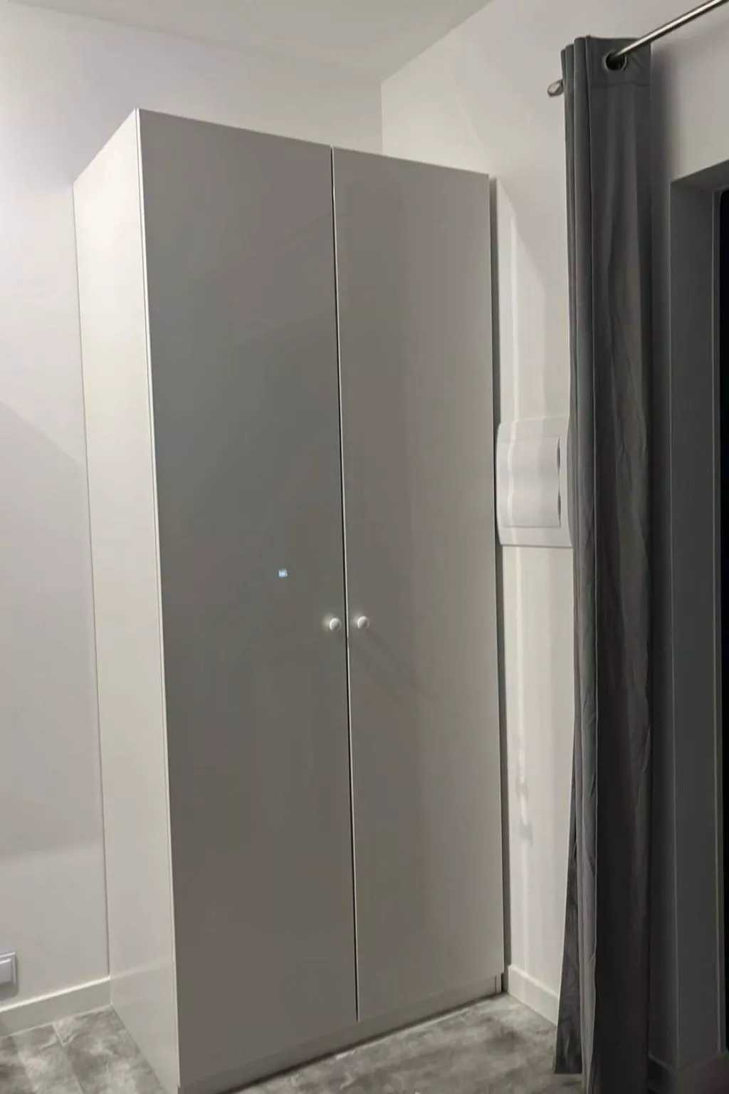 Zwei-Zimmer-Reihenhauswohnung - Dedans