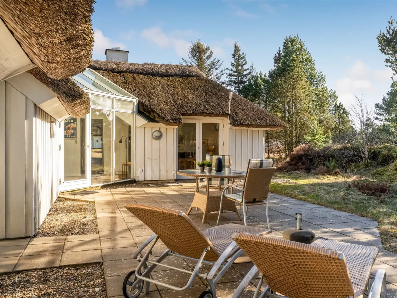 "Udder" - 1.3km from the sea - Outside